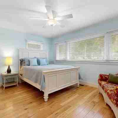 Luxury Home on North Beach-NEW Heated Pool & Hot Tub, Firepit, Game Room & More! Rooms