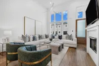 BIG GROUP TRIPS! PRIME LOCATION 2MILES TO BROADWAY!!! UP TO 5 HOMES TOGETHER! - 5-Star