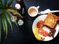 Fawlty Towers Guest House - breakfast
