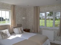 Trelawne Hotel - parking