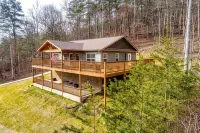 Cabin 2-Allegheny Falls-Mountain View -Private Waterfall- No Stairs-Brand New - Mountain view