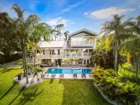 Multi Million Dollar Mansion on Lake Tarpon - Wifi