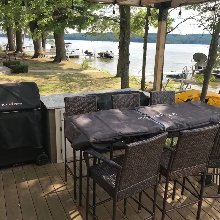 East Twin Lake House - 2 Minutes to Town