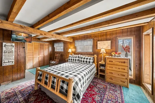 Log Cabin, Utk/Neyland, Smokies, 16Acres, FP, HotTub, Sauna, Fishing, Golf, Pets - 小木屋