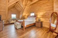 Panoramic Views~ Jacuzzi ~ Game Room ~ Firepit Table ~ Big Kitchen ~SkyHighLodge - balcony