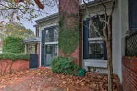 Well-Appointed Condo Across Street from UC Davis! - WiFi
