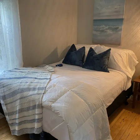 "Lisette's on Long Hill", cozy with boho charm
