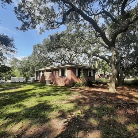Relaxing 3 BR home close to Water, NAS, Perdido