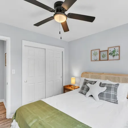 Charming 3bd - Near beaches - Foosball & Backyard