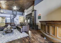 Lincoln’s Loft - Speakeasy Suite - Wifi