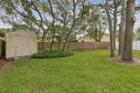 Pool & Hot Tub! Pool Bar! Bikes! 4 Min to Beach! Arcade Games! Golf Cart!! - 4-Star