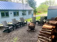 Modern Woodland Privacy with Ocean, Trails, and Lobster All in Walking Distance. - Wifi