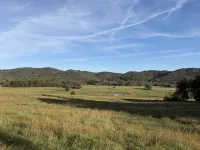 Historic Farmhouse/privacy/breathtaking views -Facebook @Valley View Escape, LLC - Wifi