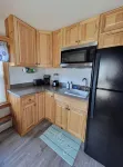 Drop anchor in our studio only steps to the beach - Condos