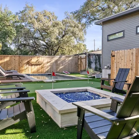 SocoVilla: Downtown/Pool/Golf Green/FirePit/18 Beds