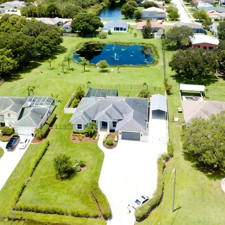 Luxury 4 BR/3BA Waterview Home w/ Pool + Spa with work space