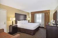 Quality Inn & Suites Morgantown - University Area - Pet friendly