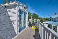 Sebago Lake Haven Water Views, Steps to Shoreline - 3-Star