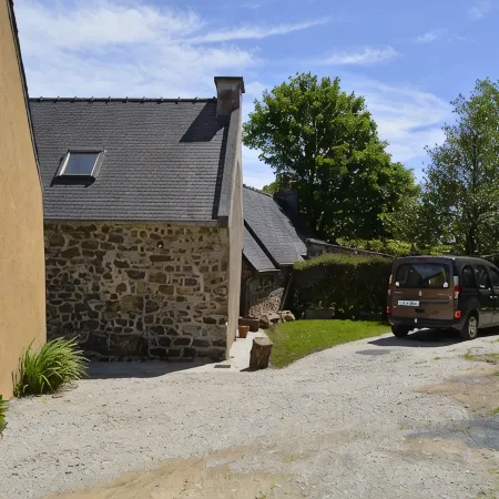 Charming renovated 3-room detached "Penty" with terrace, small garden and parking space