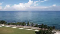 Charming Seaview Studio with Private Pool & Complimentary Airport Transfer! - Homestays