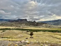 Experience the Magic of Wapiti Valley in Luxury. Stunning Views-East Yellowstone - 4-Star