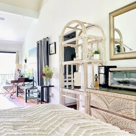 Tropical, Bright Princeville Studio with Mountain Views