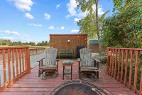 Cowboy Saloon Cabin - Wi-Fi