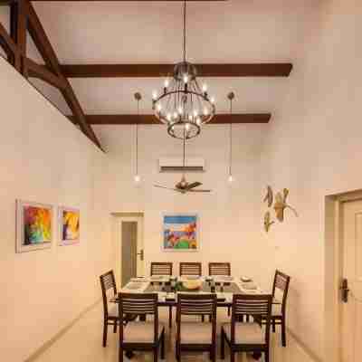 Ama Stays & Trails Sluice House, Lonavala Dining/Meeting Rooms