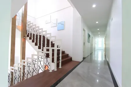 Evan Hotel - Non Smoking Отели в г. Джамби