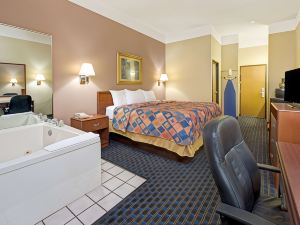 Days Inn by Wyndham Collinsville/St. Louis