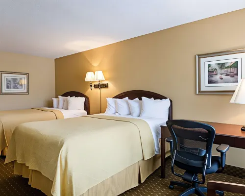 Quality Inn Hotels in Lewisburg