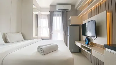 Simple and Cozy Living Studio Transpark Cibubur Apartment Hotel a Giacarta