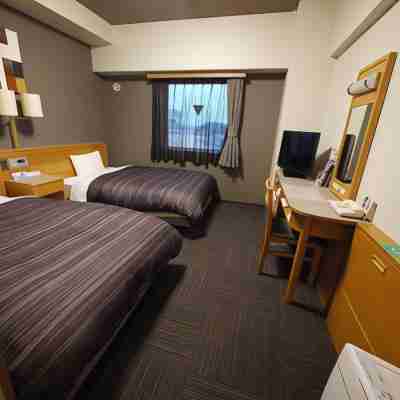 HOTEL ROUTE-INN TOYOKAWA INTER Rooms