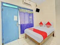 OYO Life 90523 Homestay Jenggolo Hotel di Kecamatan Buduran