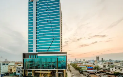 Khách sạn Mường Thanh Grand Đà Nẵng Các khách sạn gần Chợ Đêm Sơn Trà