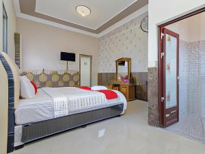 RedDoorz Plus @ Villa Bontes Batu