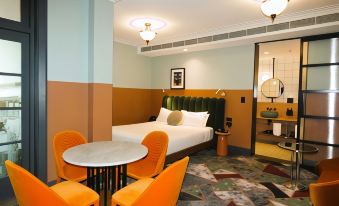 Stay at Hotel Steyne