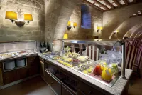 Parador de Cardona - breakfast