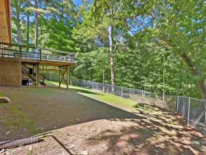 Wooded, Quiet Cottage, Very Close to the Back 40