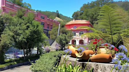 Bio Hotel - Hotel Quinta da Serra Отели в г. Камара-ди-Лобуш