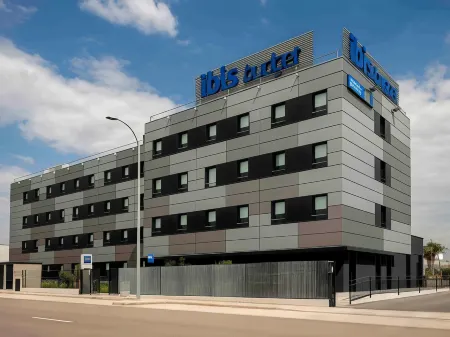 Ibis Budget Valencia Alcasser Отели в г. Альхинет