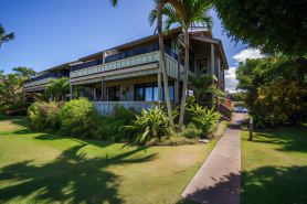 Kahana Village 13 Oceanview 3Bed 2Bath Apts
