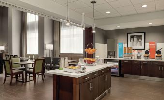 Hampton Inn by Hilton Brooklyn Park Minneapolis