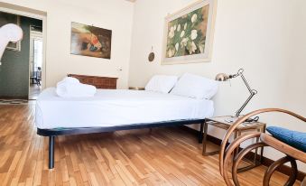 Vintage and Gorgeous 2-Bed Flat Near Sforzesco Castle