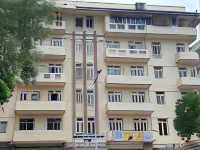 Chateau Windsor Hotel - Marine Drive Hotels near SNDT