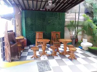 蜂巢民宿 Palma Superstore - Borromeo Branch附近的飯店
