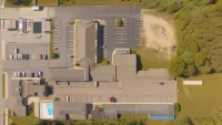 Super 8 by Wyndham Stevensville/St. Joseph Hotels in Lincoln Charter Township