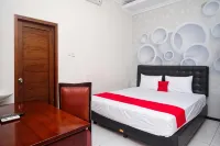 RedDoorz @ Griya Bougenville Magelang Hôtels à : Mertoyudan