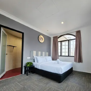 Luna Hotel By Moonknight Hotels near Antarctic Snow World