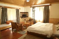 Hotel Mountain Trail Manali - Kitchens